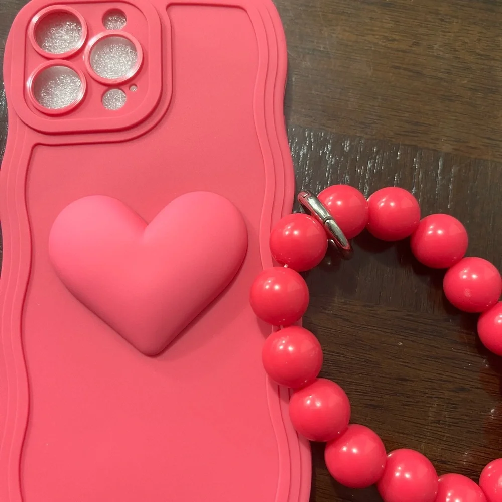 Covers iPhone 13, 14 and 15 pro Max